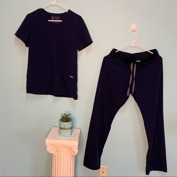 Figs Tops - EUC NAVY FIGS SCRUB SET SIZE XS